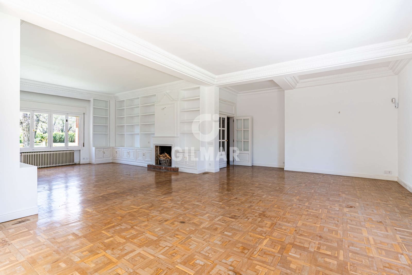 5 bedroom Villa for sale in Villanueva de la Canada with garage - € 1,750,000 (Ref: 9733628)