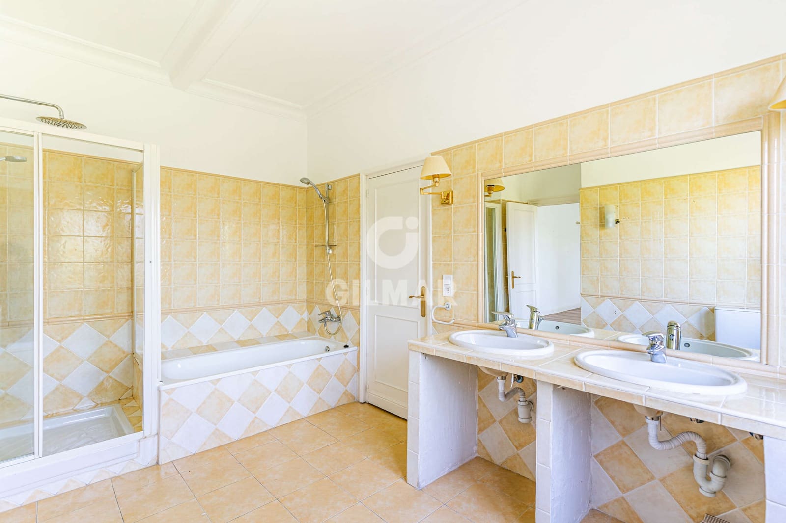 5 bedroom Villa for sale in Villanueva de la Canada with garage - € 1,750,000 (Ref: 9733628)