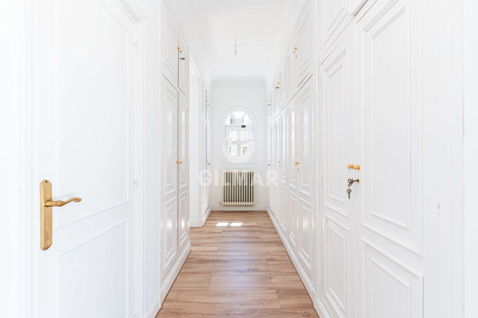 5 bedroom Villa for sale in Villanueva de la Canada with garage - € 1,750,000 (Ref: 9733628)