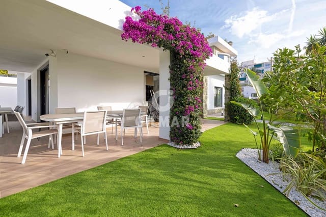 Chalet de 6 habitaciones en Benalmadena Costa, Benalmádena en venta con piscina garaje - 2.250.000 € (Ref: 9734061)