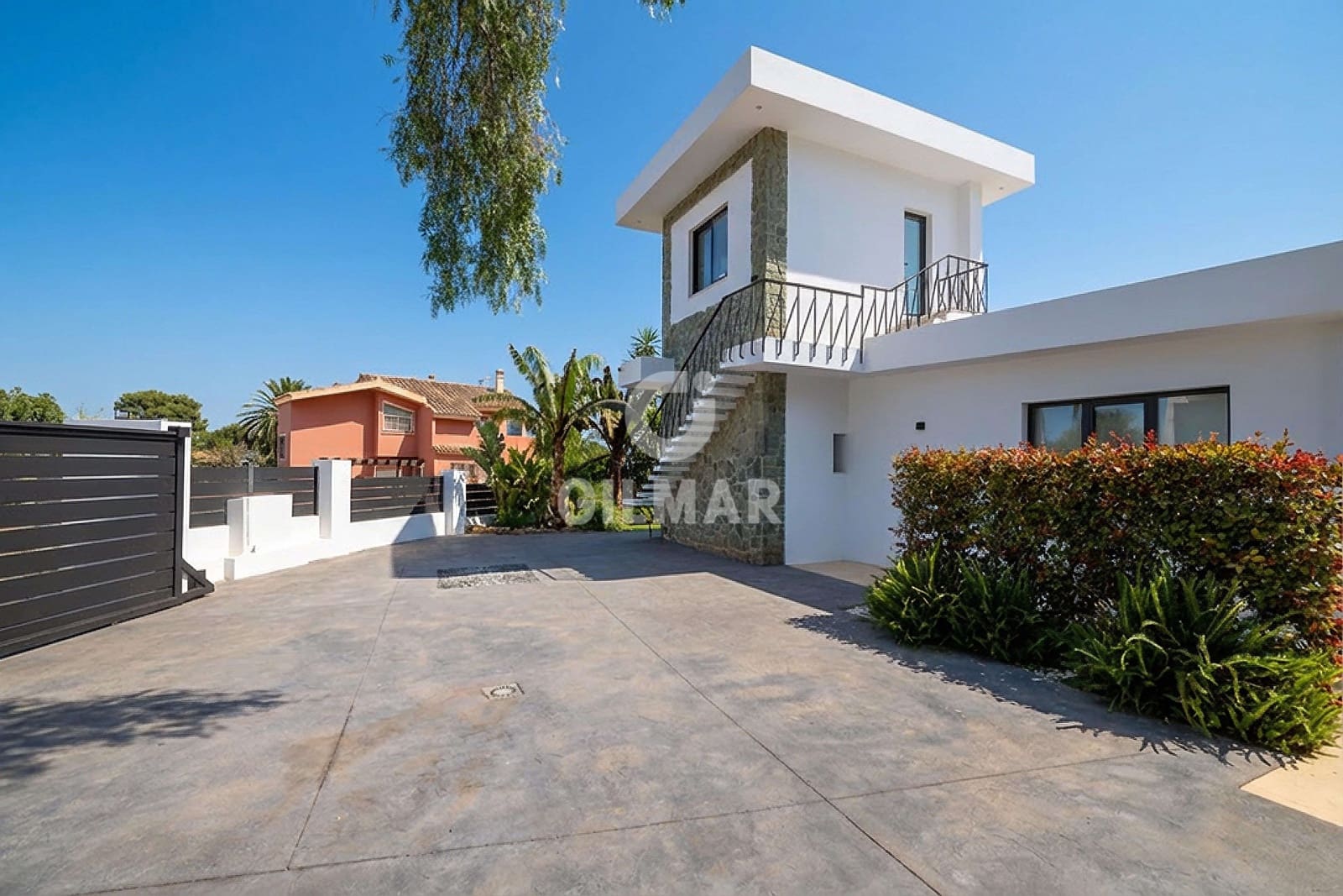6 bedroom Villa for sale in Benalmadena Costa with pool garage - € 2,250,000 (Ref: 9734061)