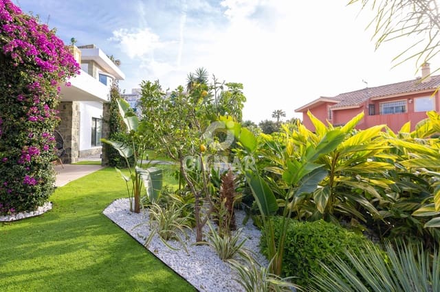 Chalet de 6 habitaciones en Benalmadena Costa, Benalmádena en venta con piscina garaje - 2.250.000 € (Ref: 9734061)