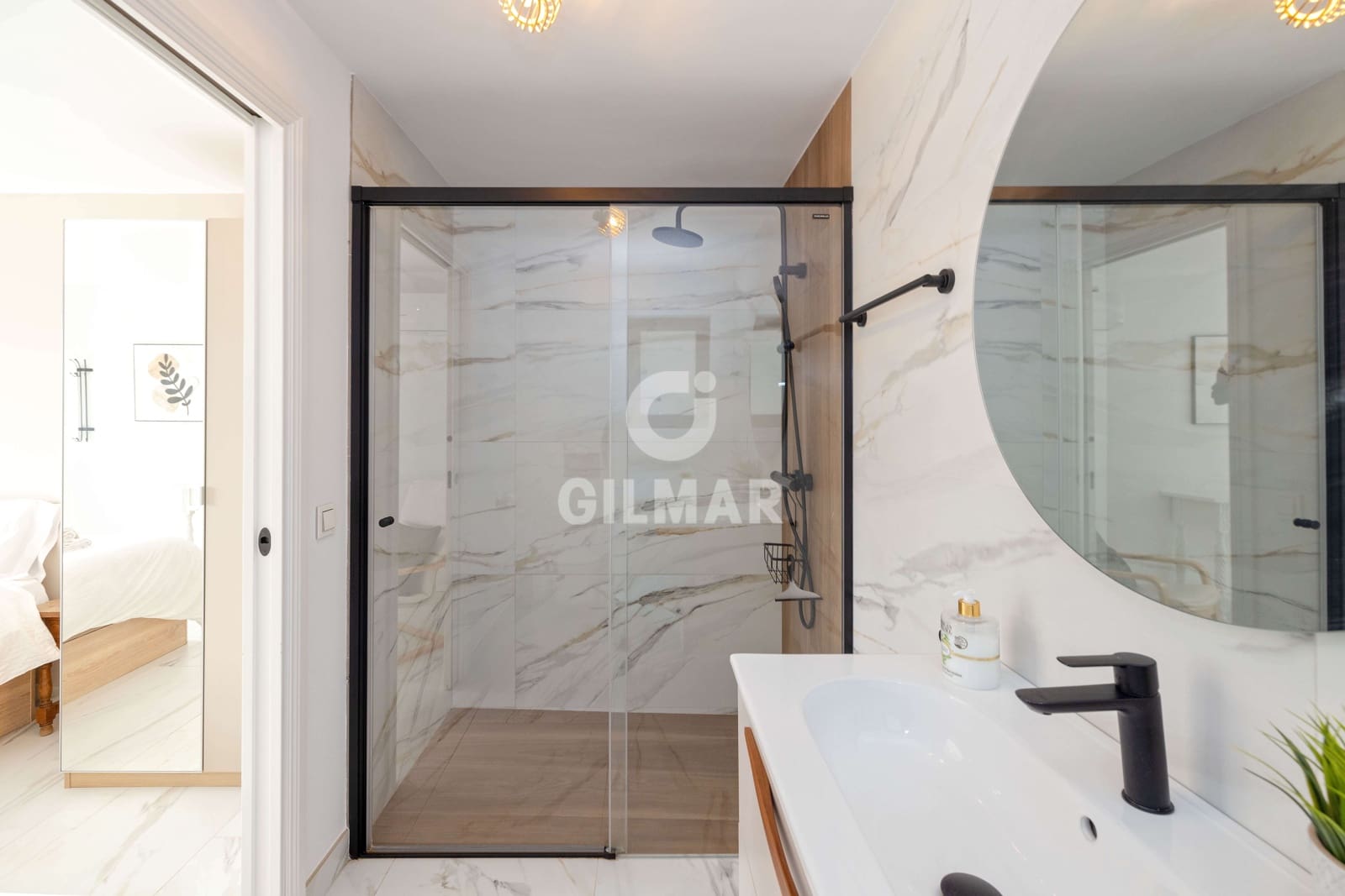 6 bedroom Villa for sale in Benalmadena Costa with pool garage - € 2,250,000 (Ref: 9734061)