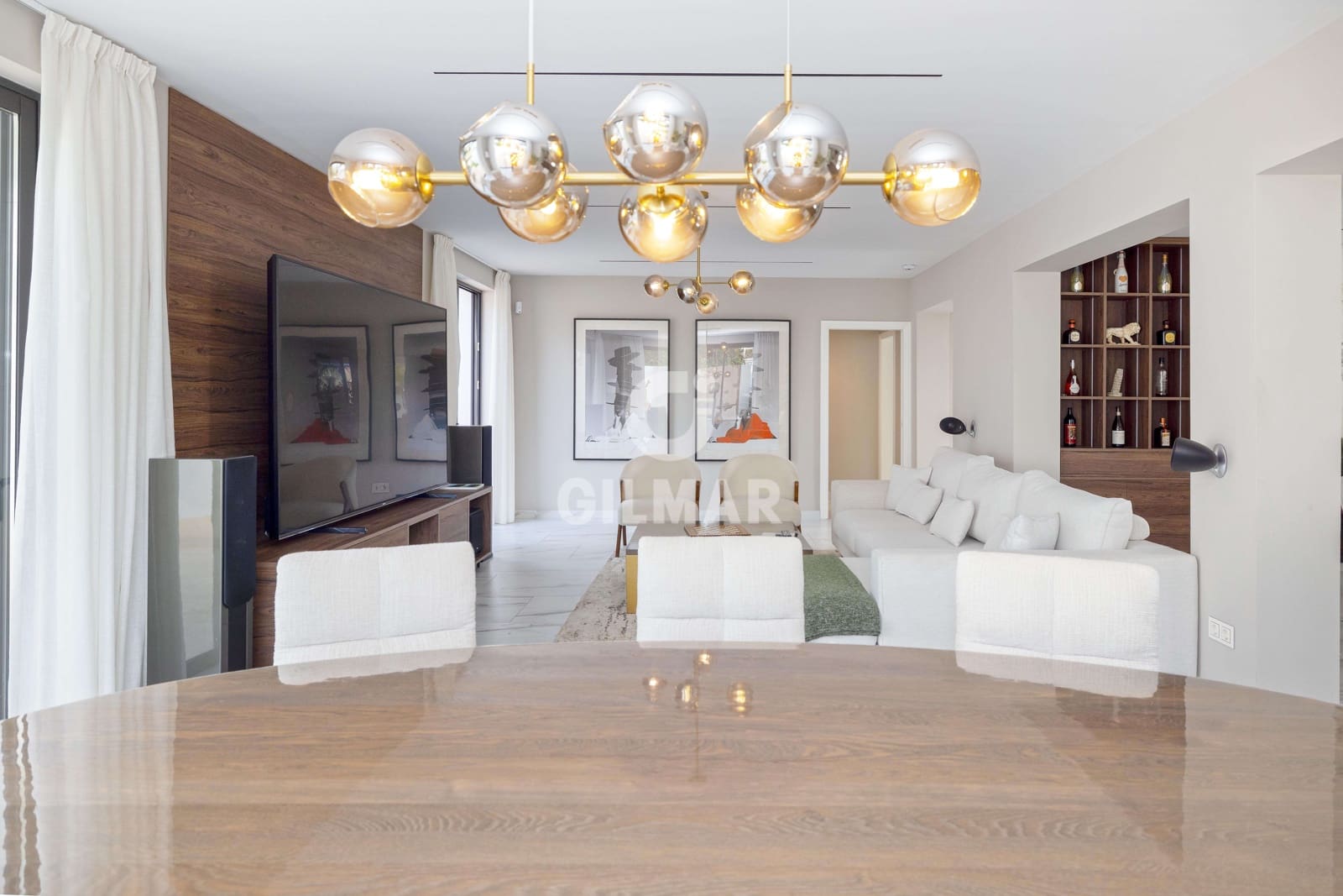 6 bedroom Villa for sale in Benalmadena Costa with pool garage - € 2,250,000 (Ref: 9734061)