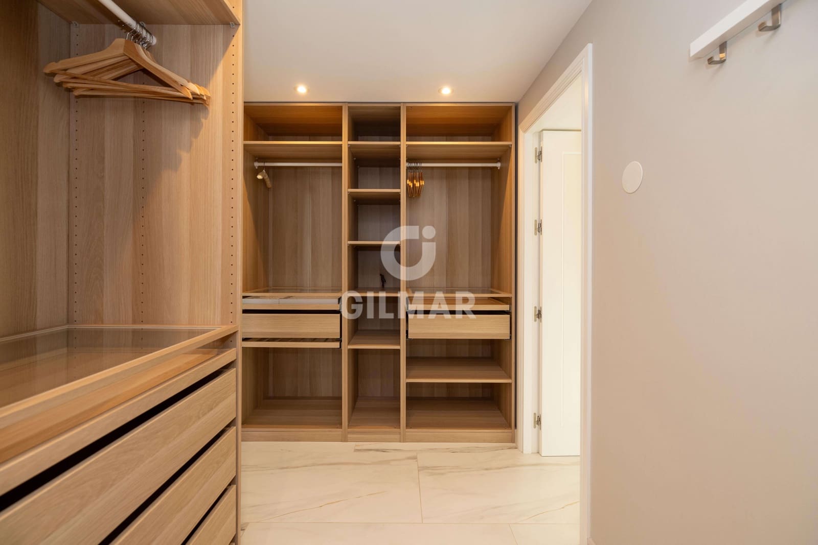 6 bedroom Villa for sale in Benalmadena Costa with pool garage - € 2,250,000 (Ref: 9734061)