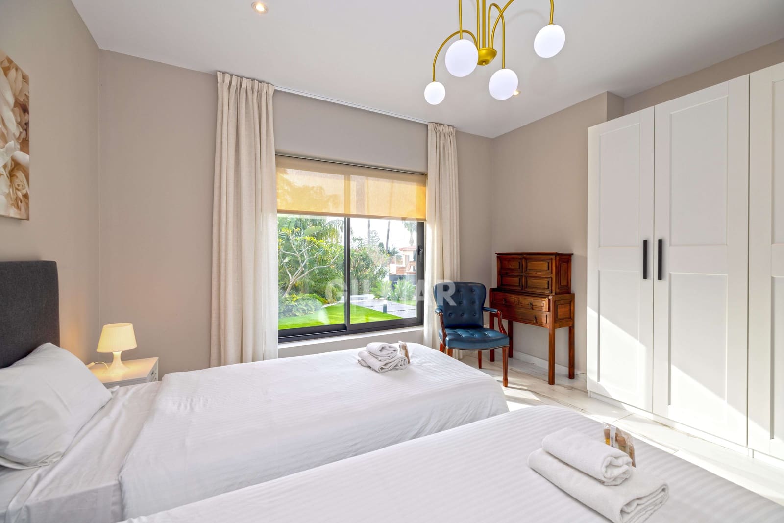 6 bedroom Villa for sale in Benalmadena Costa with pool garage - € 2,250,000 (Ref: 9734061)