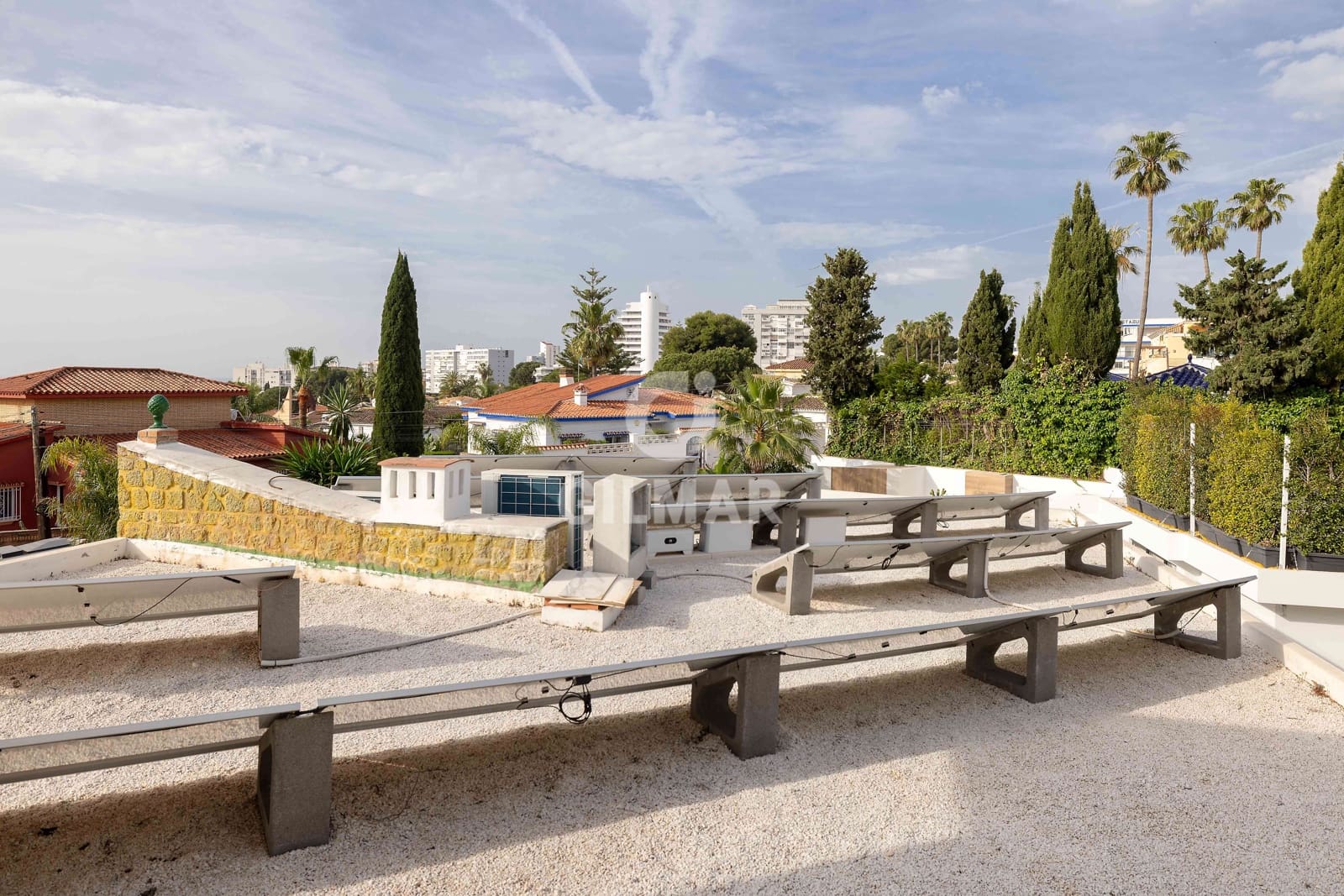 6 bedroom Villa for sale in Benalmadena Costa with pool garage - € 2,250,000 (Ref: 9734061)