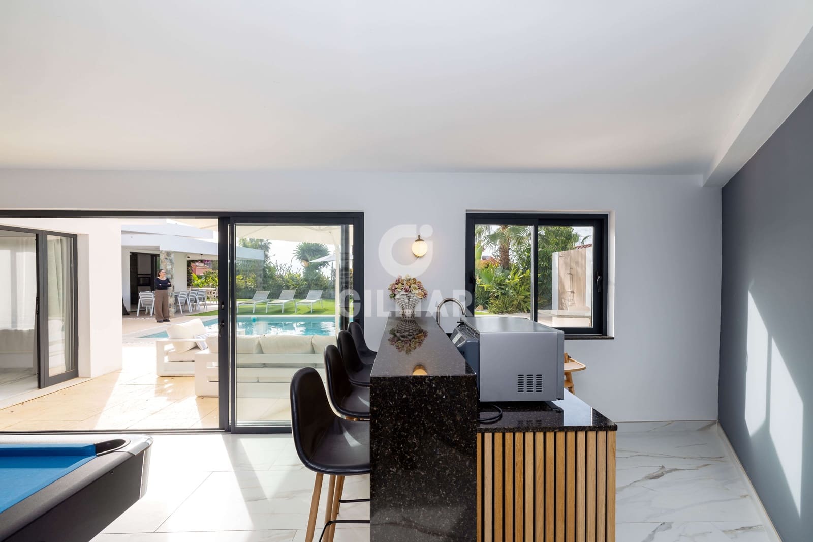 6 bedroom Villa for sale in Benalmadena Costa with pool garage - € 2,250,000 (Ref: 9734061)