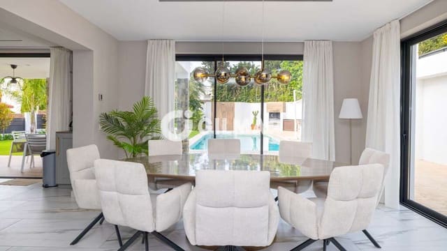 6 sypialnia Willa na sprzedaż w Benalmadena Costa, Benalmádena z basenem garażem - 2 250 000 € (Ref: 9734061)