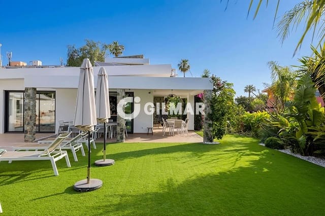 6 soveværelse Villa til salg i Benalmadena Costa, Benalmádena med swimmingpool garage - € 2.500.000 (Ref: 9734061)