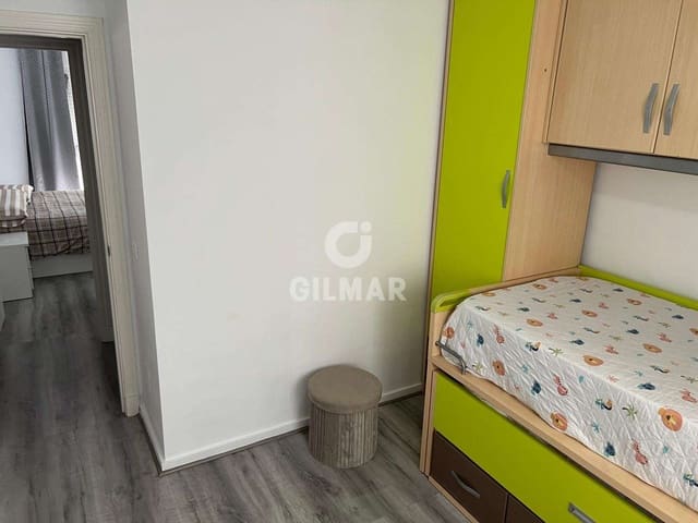 2 quarto Apartamento para venda em Puerto de Estepona, Estepona com piscina garagem - 345 000 € (Ref: 9734062)