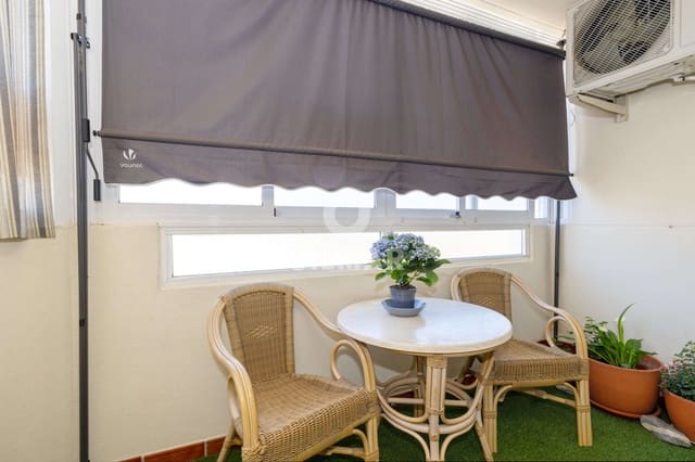 Piso de 2 habitaciones en Puerto de Estepona, Estepona en venta con piscina garaje - 345.000 € (Ref: 9734062)