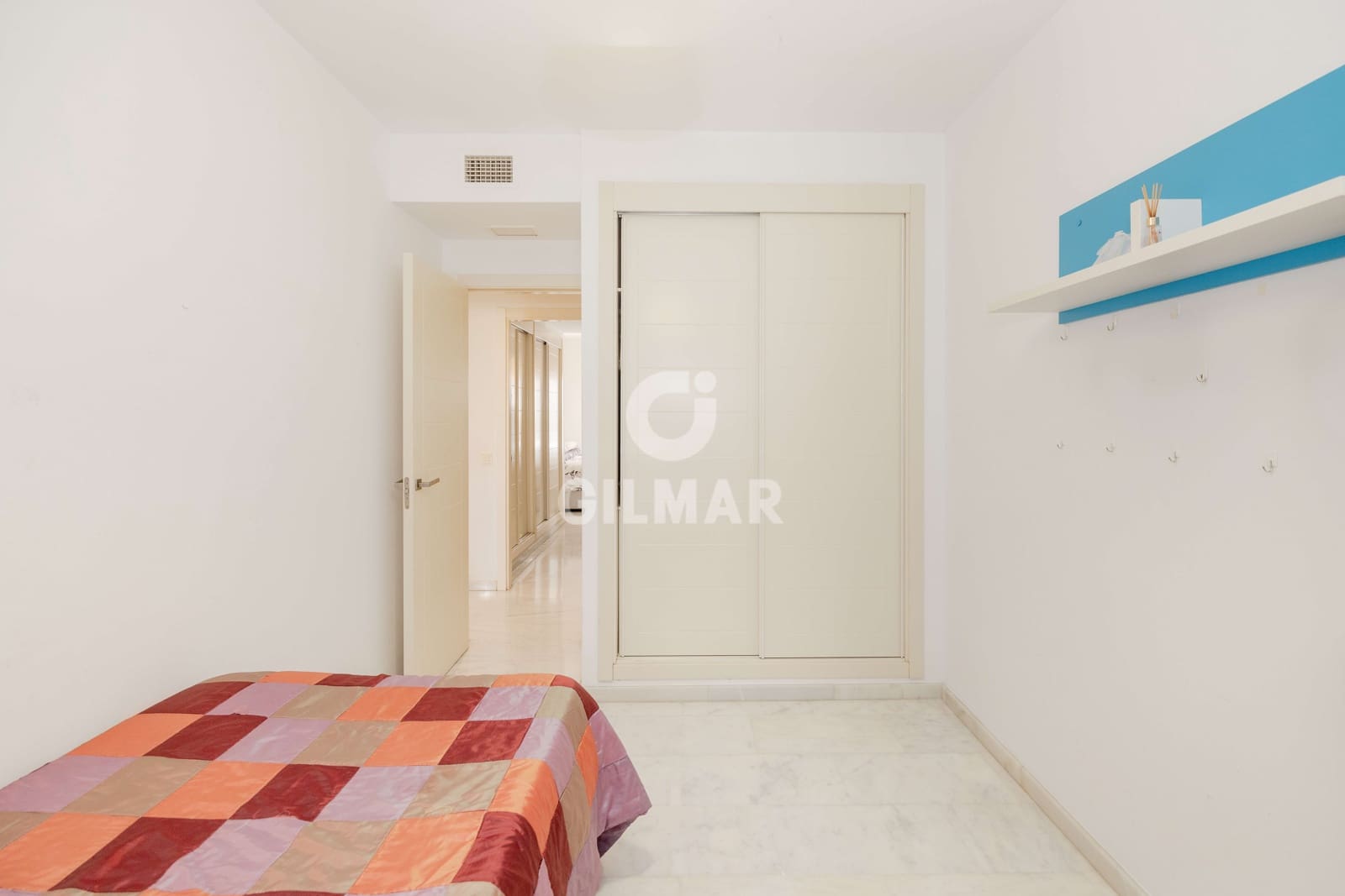 3 quarto Apartamento para venda em Estepona com piscina garagem - 338 000 € (Ref: 9734063)