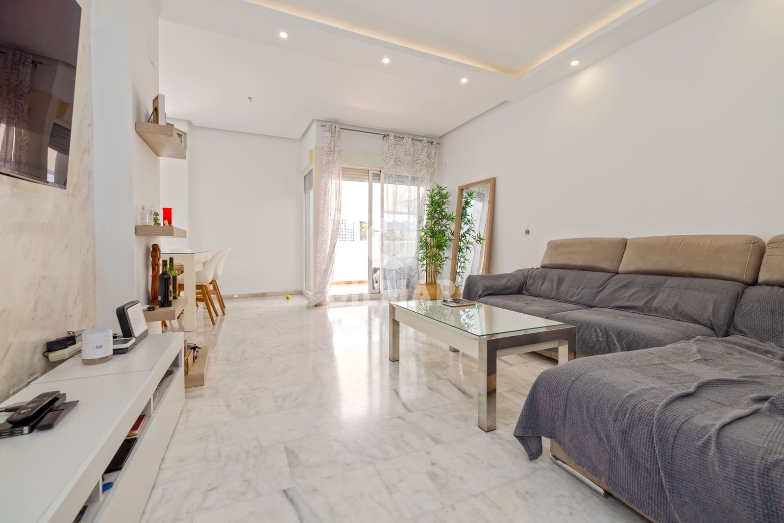 3 quarto Apartamento para venda em Estepona com piscina garagem - 338 000 € (Ref: 9734063)