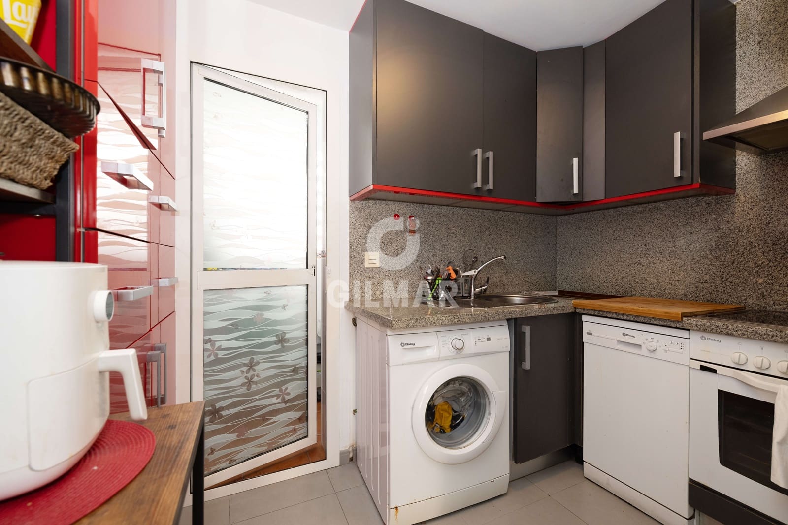 3 quarto Apartamento para venda em Estepona com piscina garagem - 338 000 € (Ref: 9734063)