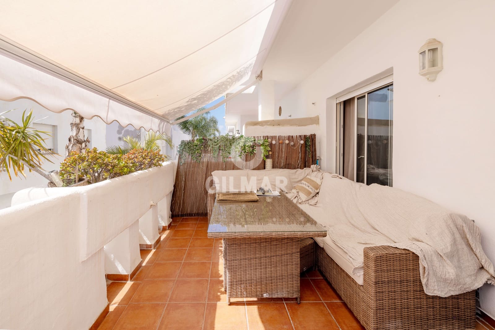 3 quarto Apartamento para venda em Estepona com piscina garagem - 338 000 € (Ref: 9734063)