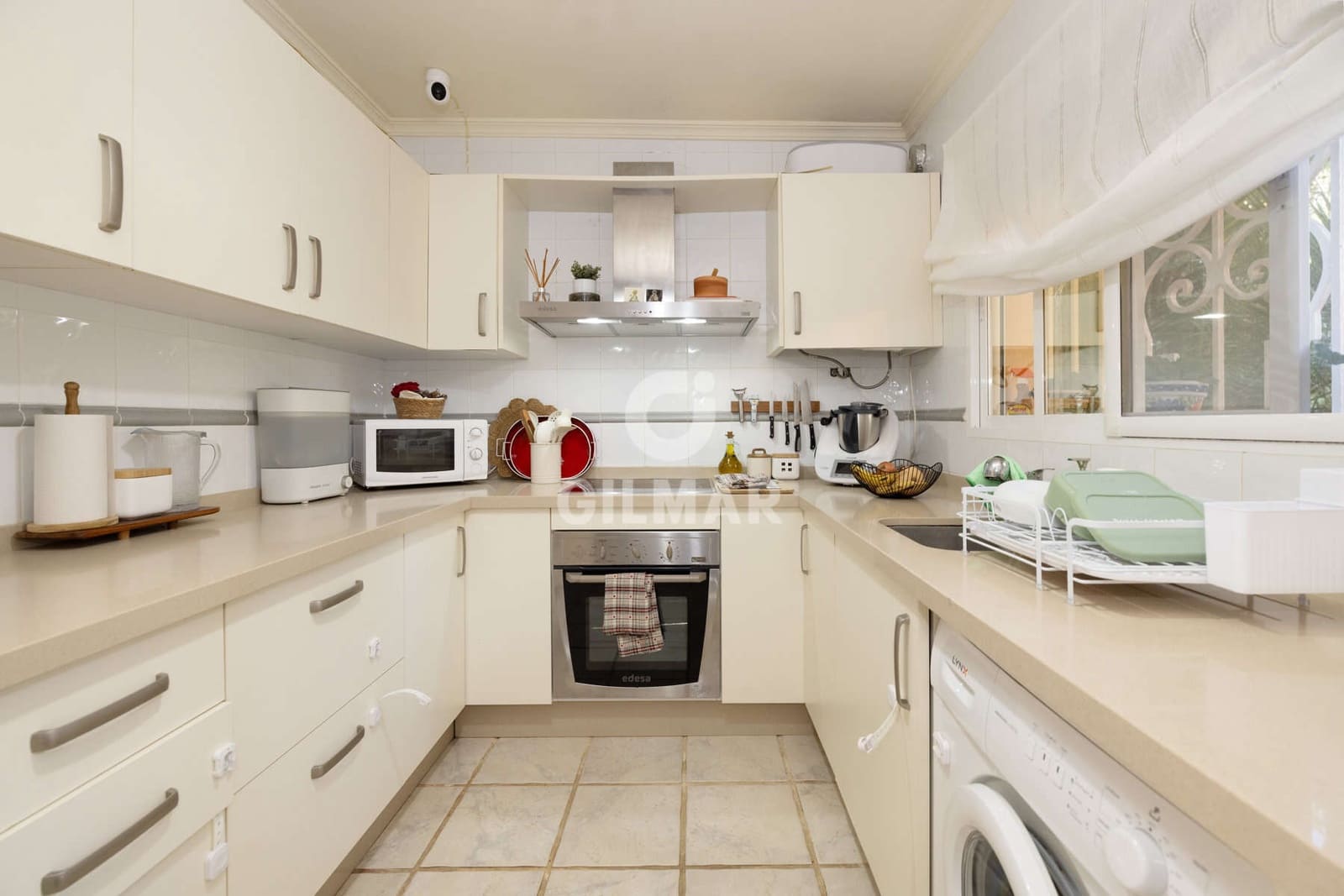 2 bedroom Terraced Villa for sale in Estepona - € 375,000 (Ref: 9735210)