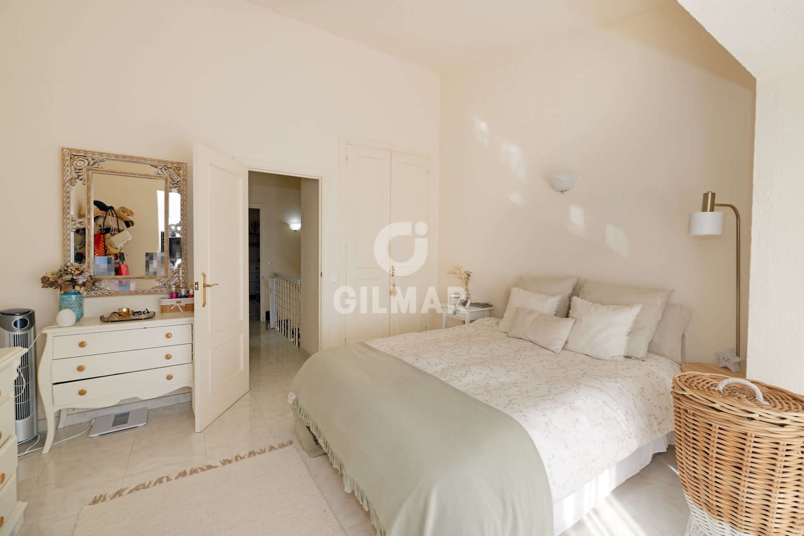 2 bedroom Terraced Villa for sale in Estepona - € 375,000 (Ref: 9735210)