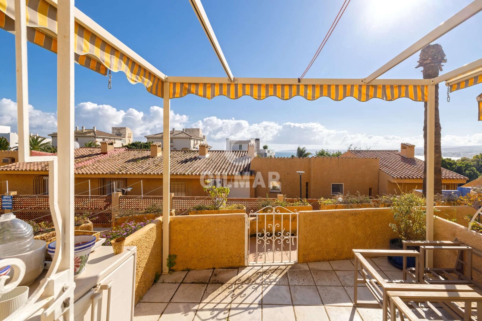 2 bedroom Terraced Villa for sale in Estepona - € 375,000 (Ref: 9735210)