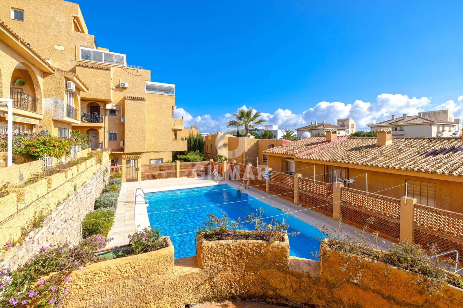 2 bedroom Terraced Villa for sale in Estepona - € 375,000 (Ref: 9735210)