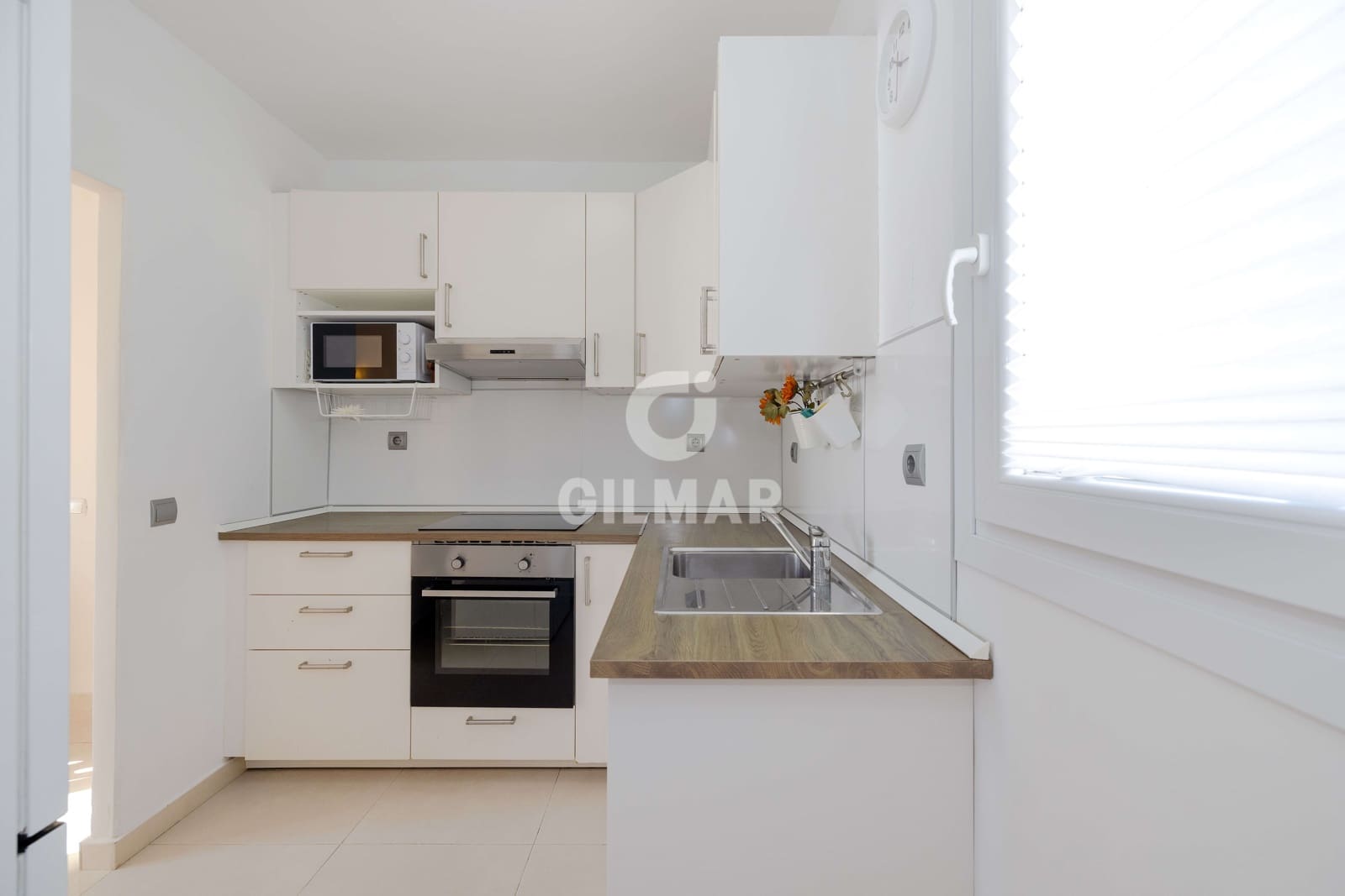 2 bedroom Flat for sale in Malaga city with garage - € 350,000 (Ref: 9737140)