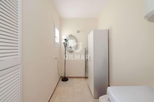 2 bedroom Flat for sale in El Palo, Málaga city with garage - € 350,000 (Ref: 9737140)