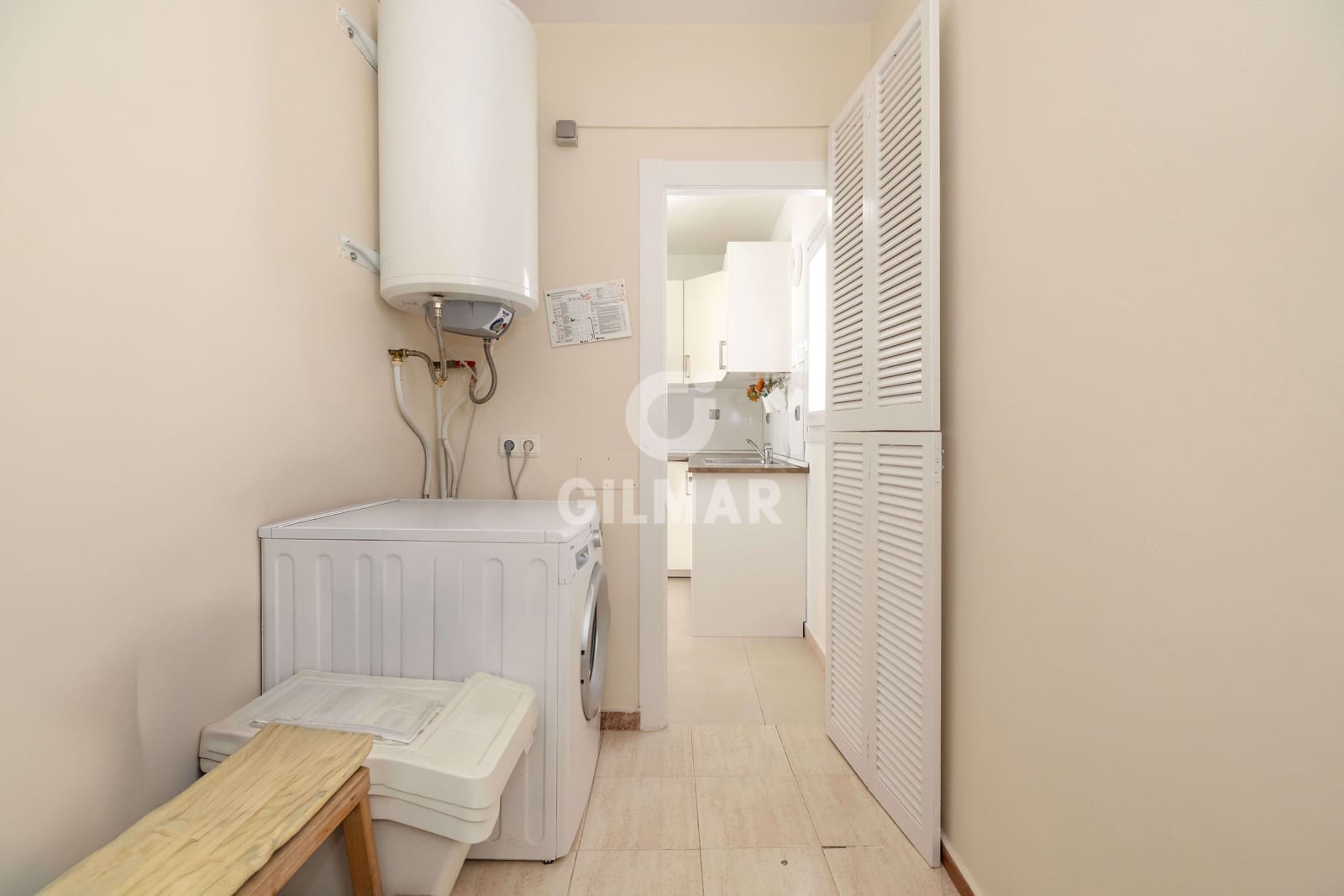 2 bedroom Flat for sale in Malaga city with garage - € 350,000 (Ref: 9737140)