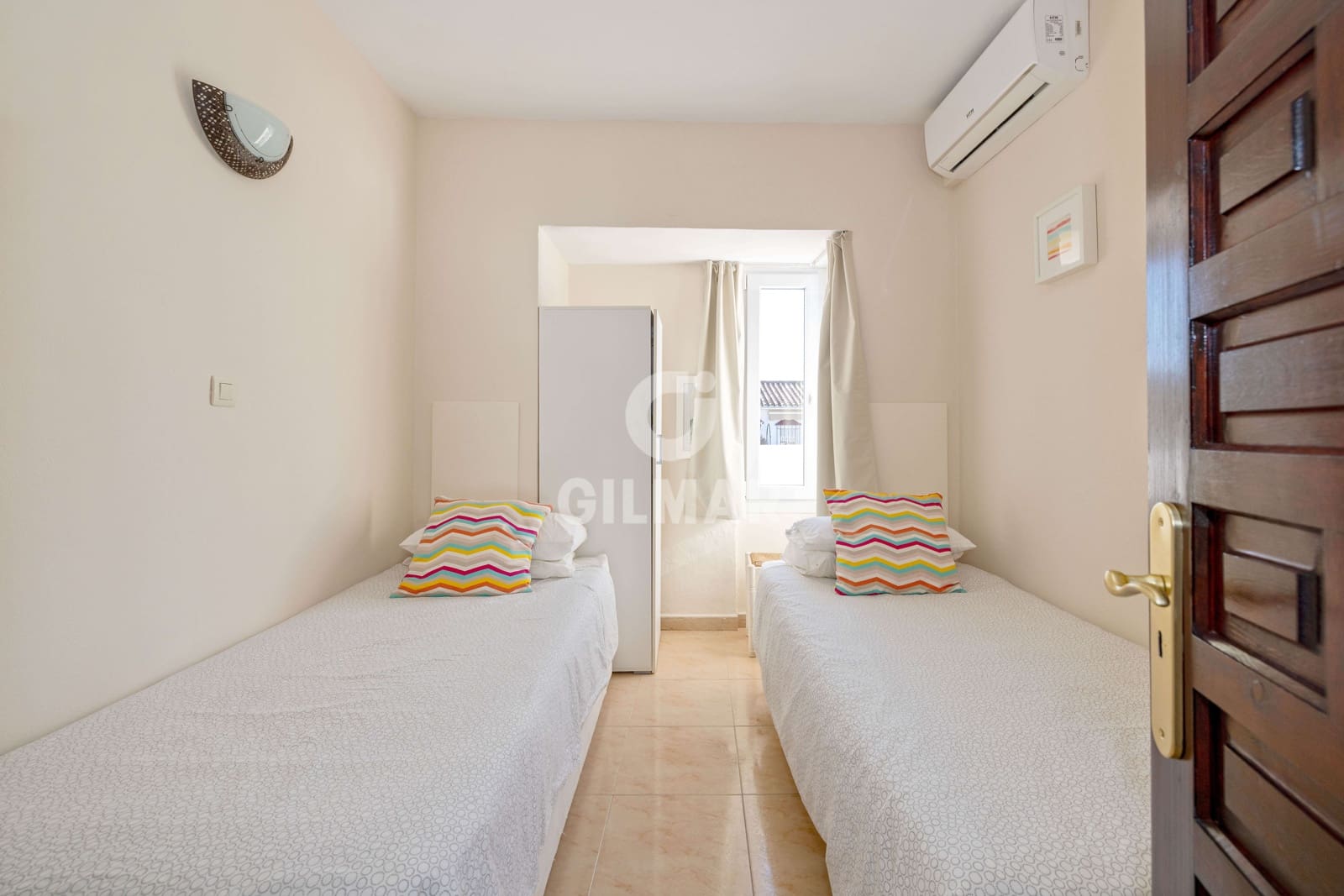 2 bedroom Flat for sale in Malaga city with garage - € 350,000 (Ref: 9737140)