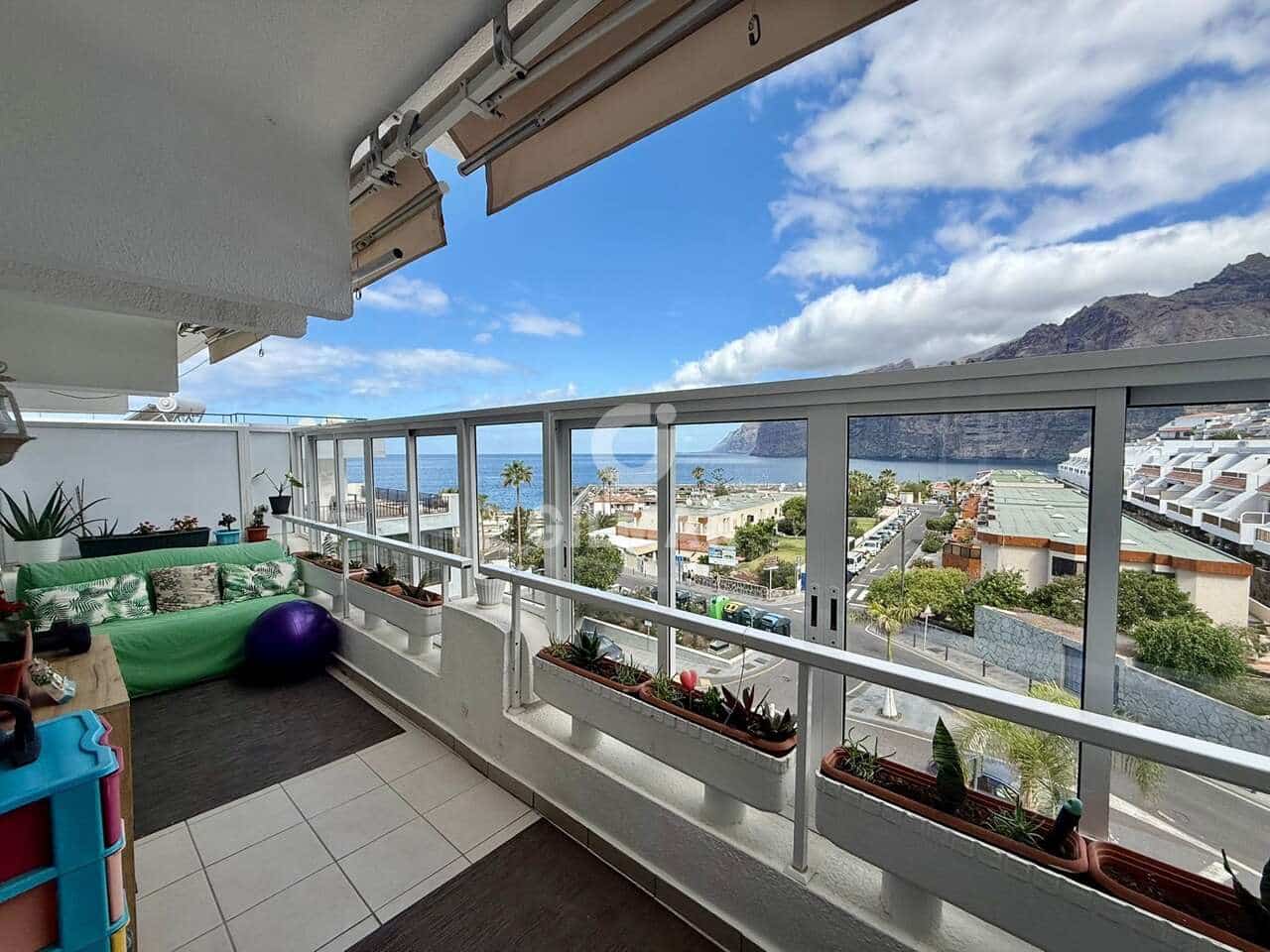 2 bedroom Flat for sale in Los Gigantes - € 330,000 (Ref: 9737302)