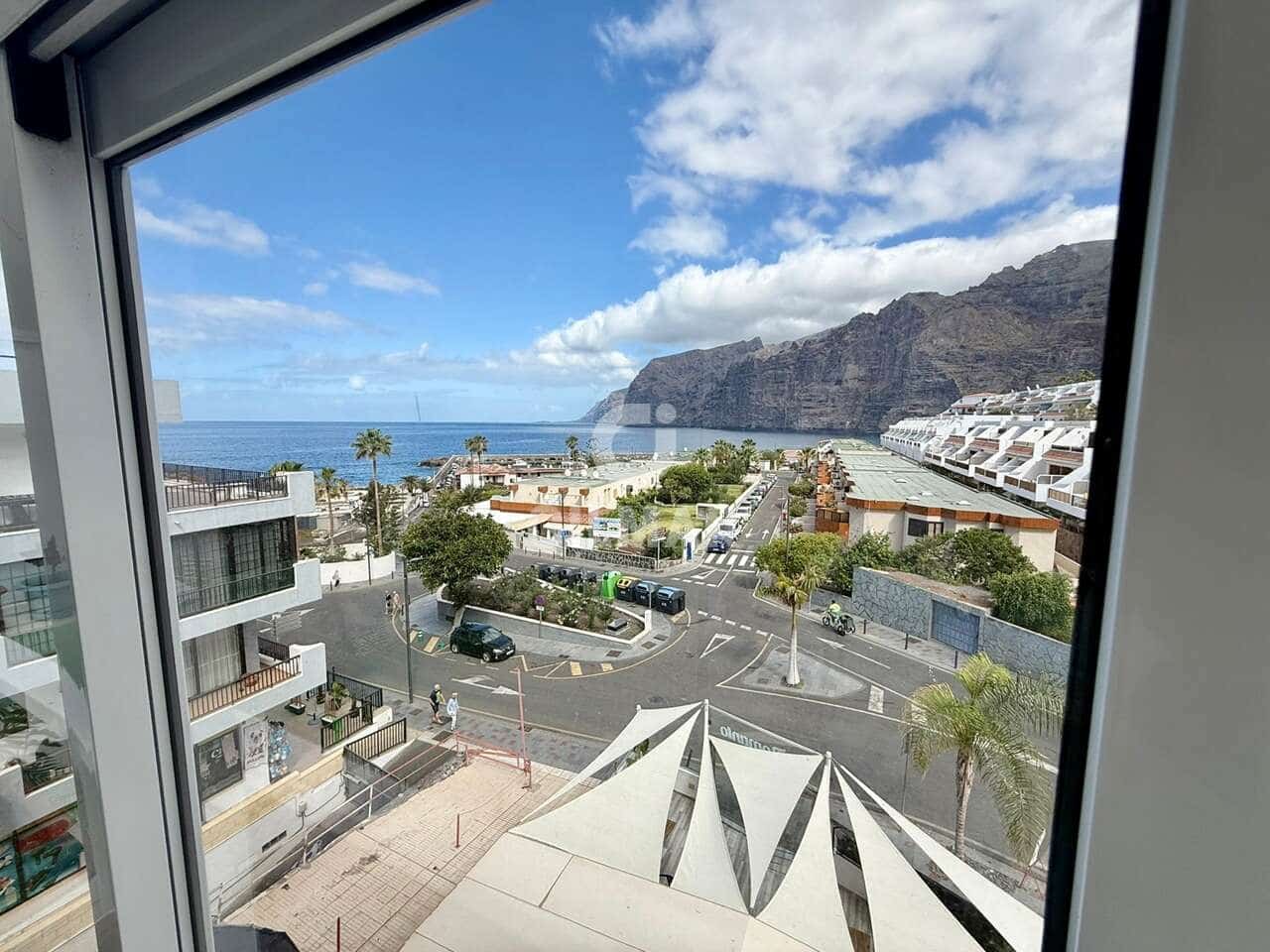 2 bedroom Flat for sale in Los Gigantes - € 330,000 (Ref: 9737302)