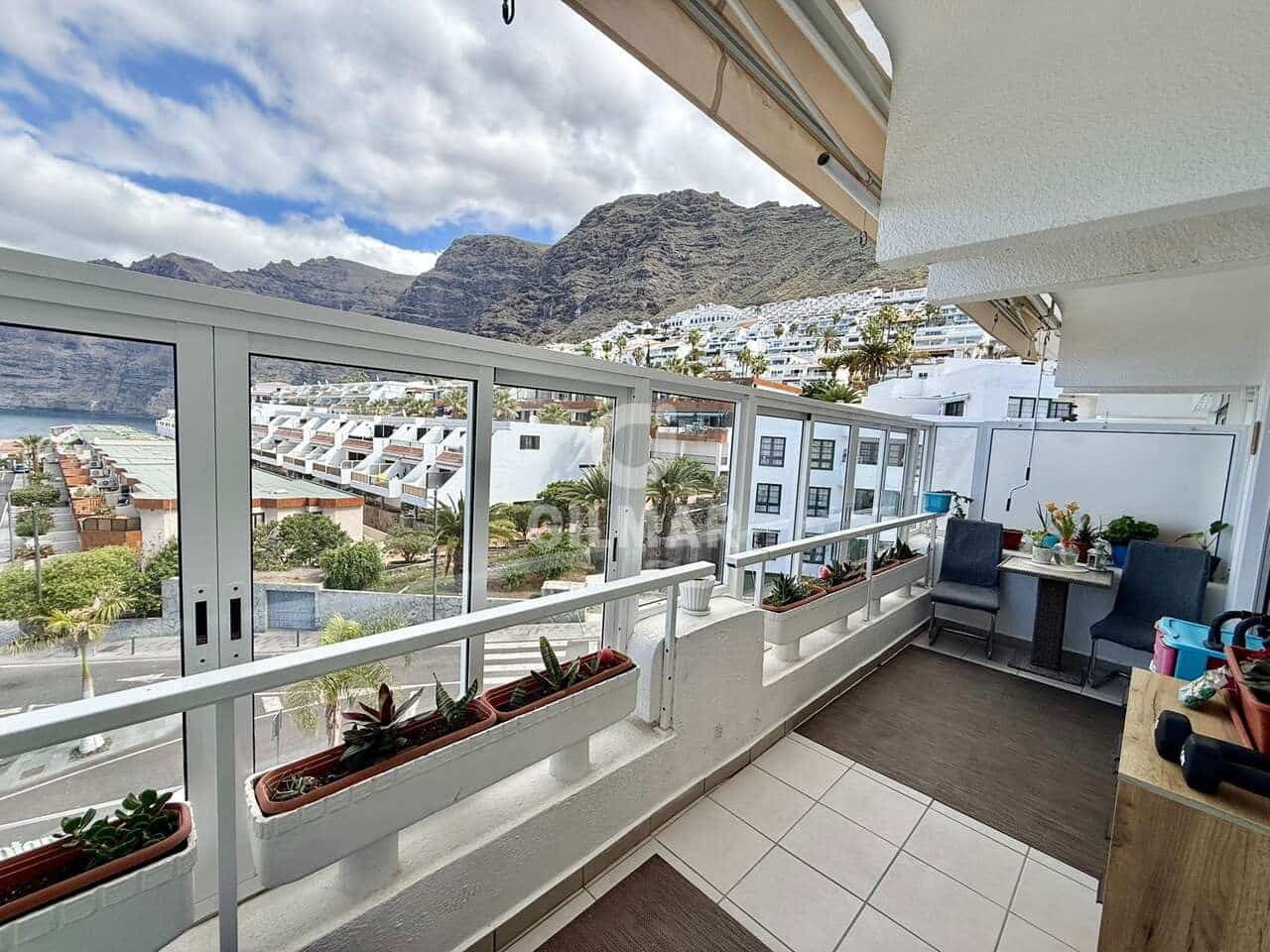 2 bedroom Flat for sale in Los Gigantes - € 330,000 (Ref: 9737302)