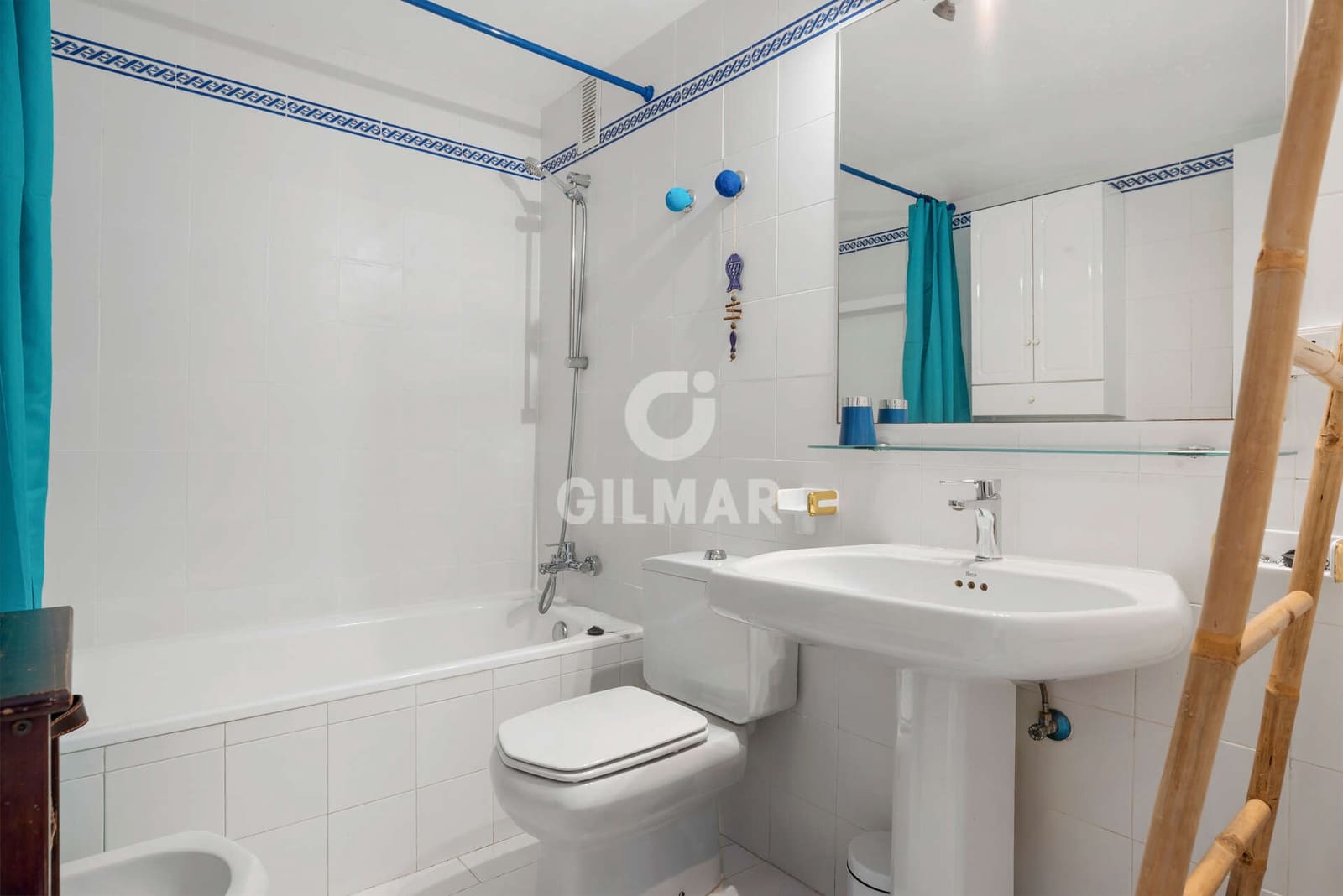 3 bedroom Semi-detached Villa for sale in Estepona with pool garage - € 619,000 (Ref: 9747222)