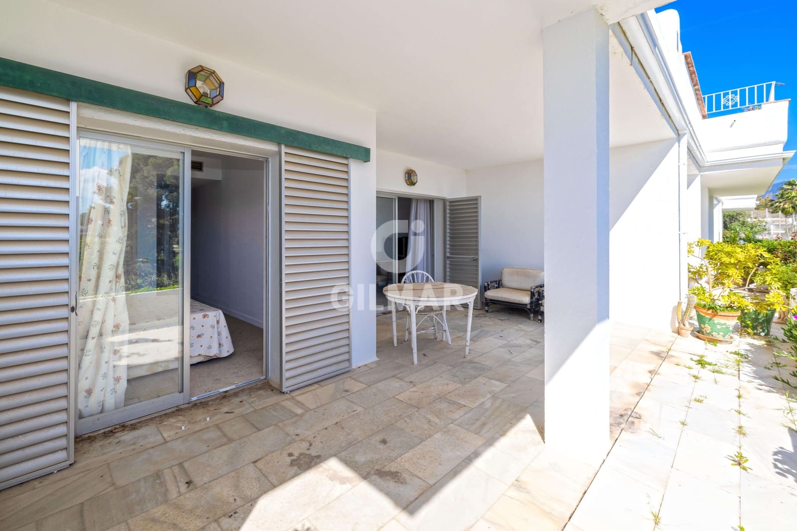 2 bedroom Flat for sale in Nueva Andalucia with pool garage - € 525,000 (Ref: 9747333)