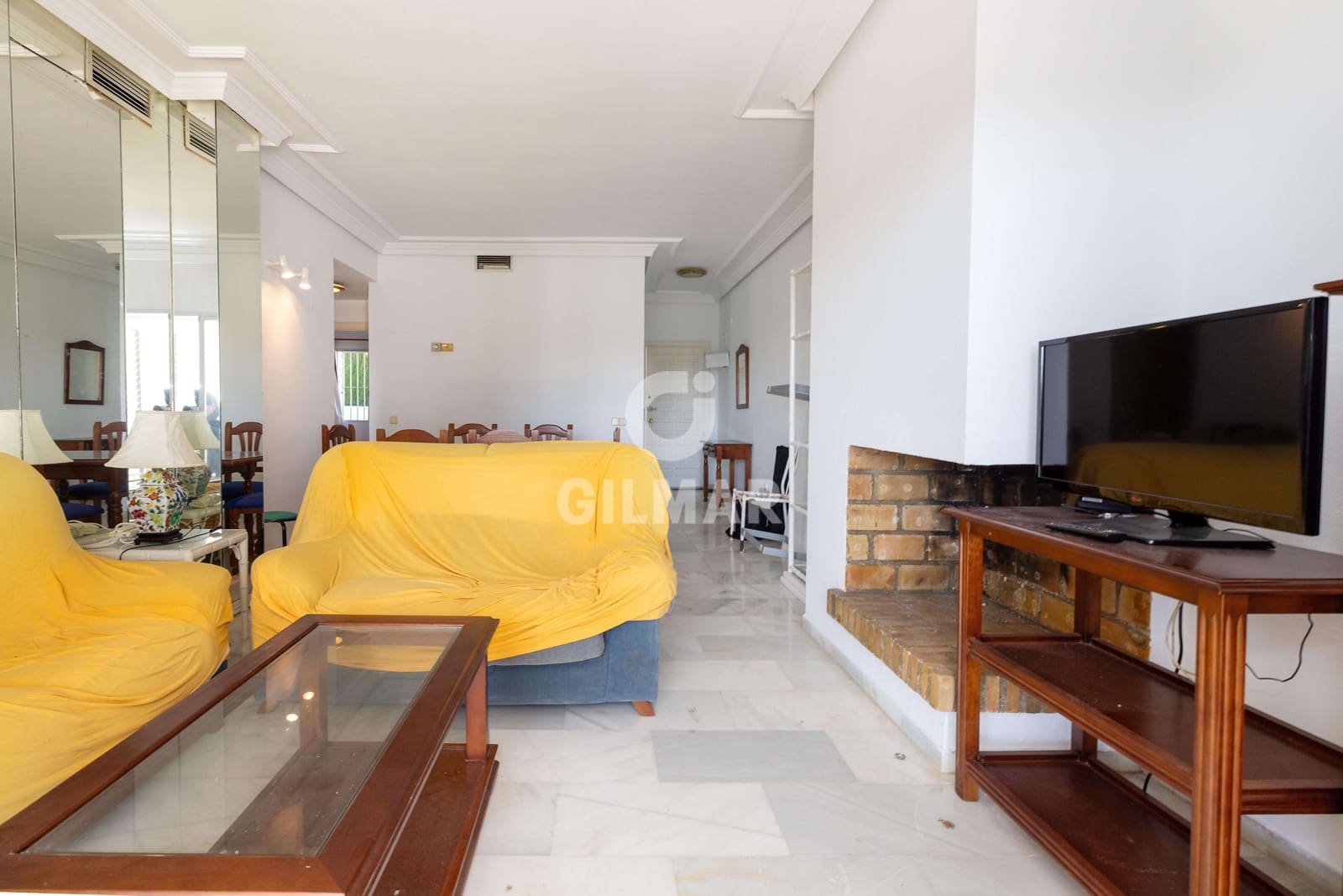 2 bedroom Flat for sale in Nueva Andalucia with pool garage - € 525,000 (Ref: 9747333)