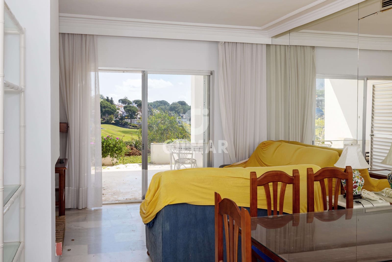 2 bedroom Flat for sale in Nueva Andalucia with pool garage - € 525,000 (Ref: 9747333)