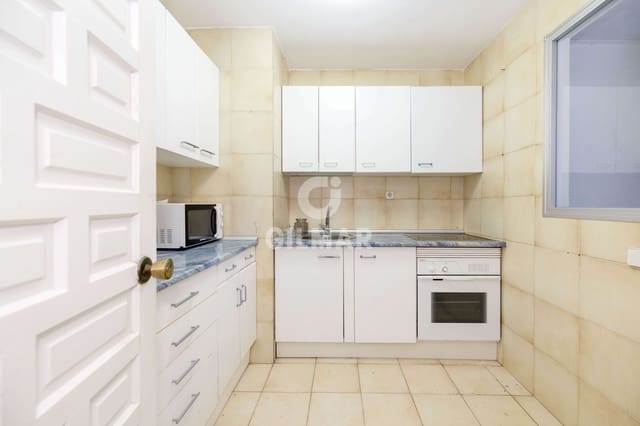 2 chambre Appartement à vendre à Las Brisas, Marbella avec piscine garage - 525 000 € (Ref: 9747333)