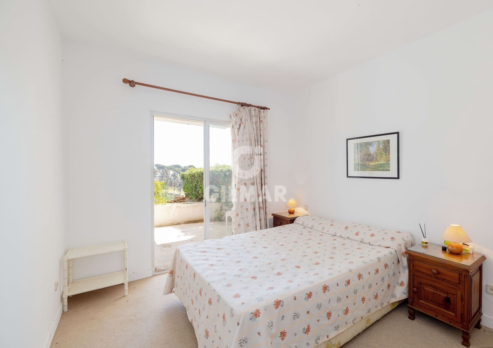 2 bedroom Flat for sale in Nueva Andalucia with pool garage - € 525,000 (Ref: 9747333)