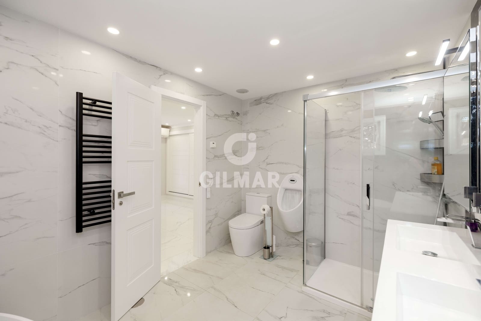 7 soverom Villa til salgs i Rio Real med svømmebasseng garasje - € 1 595 000 (Ref: 9747334)