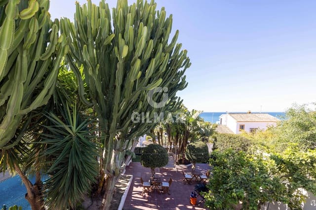 7 soverom Villa til salgs i Río Real, Marbella med svømmebasseng garasje - € 1 595 000 (Ref: 9747334)