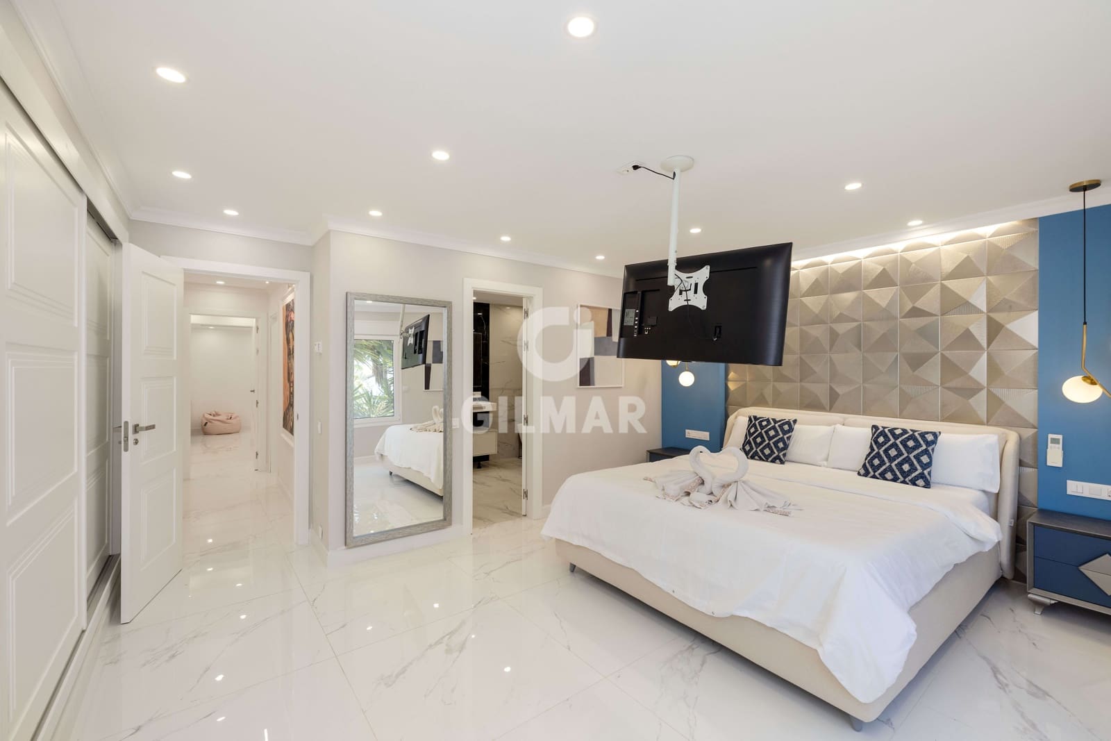 7 soverom Villa til salgs i Rio Real med svømmebasseng garasje - € 1 595 000 (Ref: 9747334)