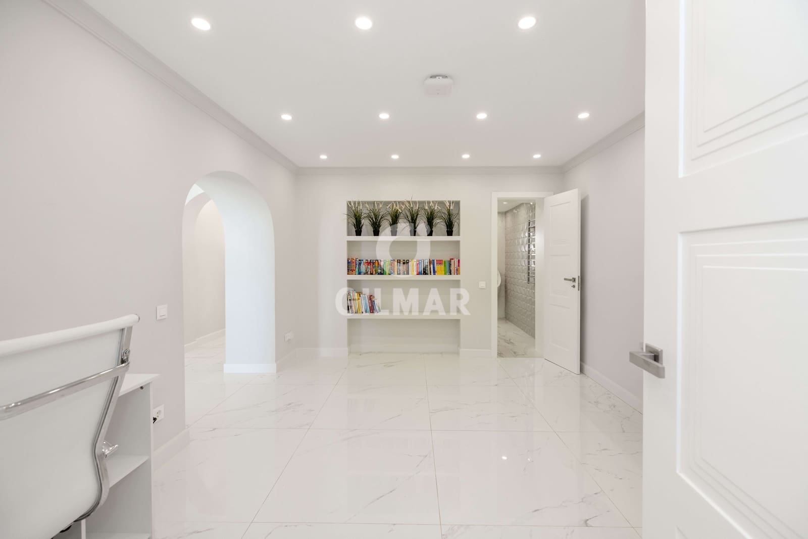 7 soverom Villa til salgs i Rio Real med svømmebasseng garasje - € 1 595 000 (Ref: 9747334)