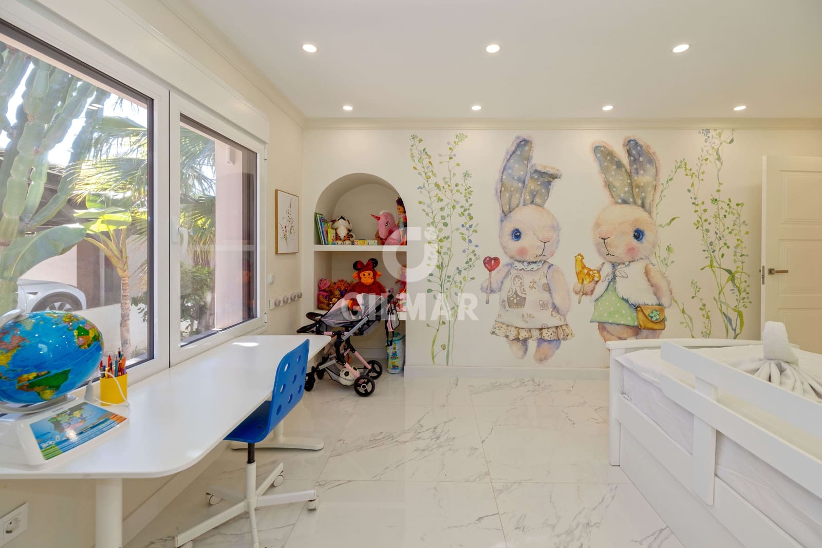 7 soverom Villa til salgs i Rio Real med svømmebasseng garasje - € 1 595 000 (Ref: 9747334)