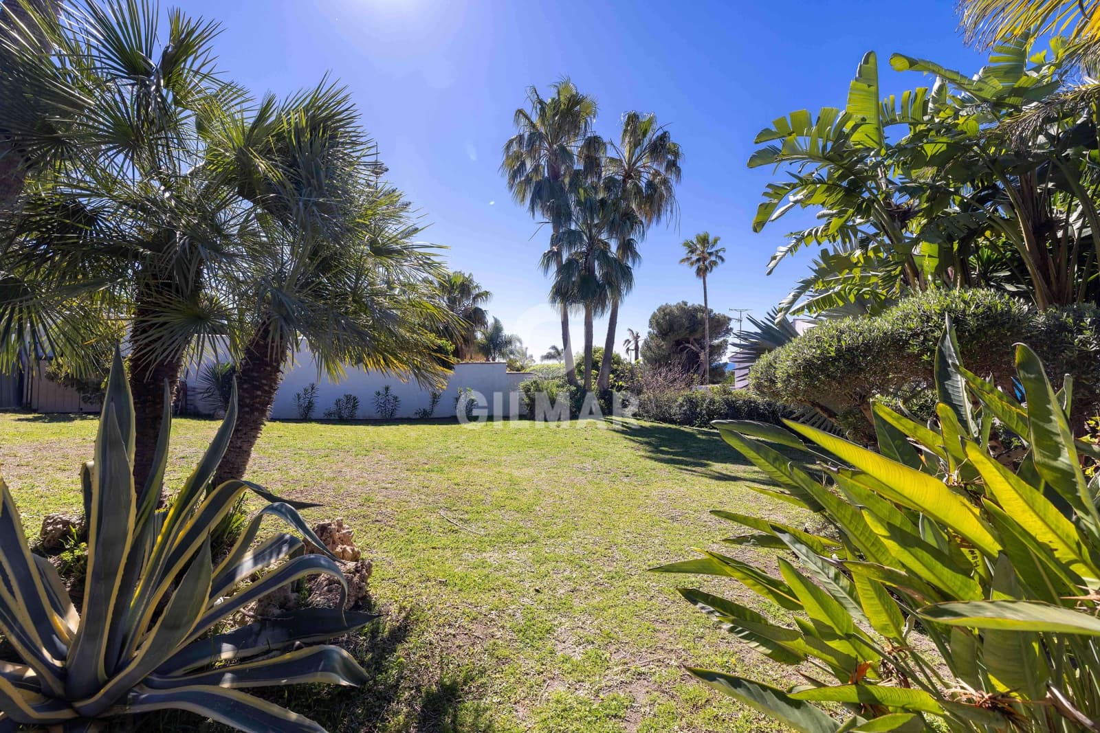 7 soverom Villa til salgs i Rio Real med svømmebasseng garasje - € 1 595 000 (Ref: 9747334)