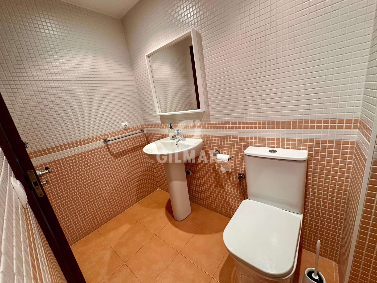 2 bedroom Flat for sale in Palm-Mar with pool garage - € 390,000 (Ref: 9747382)