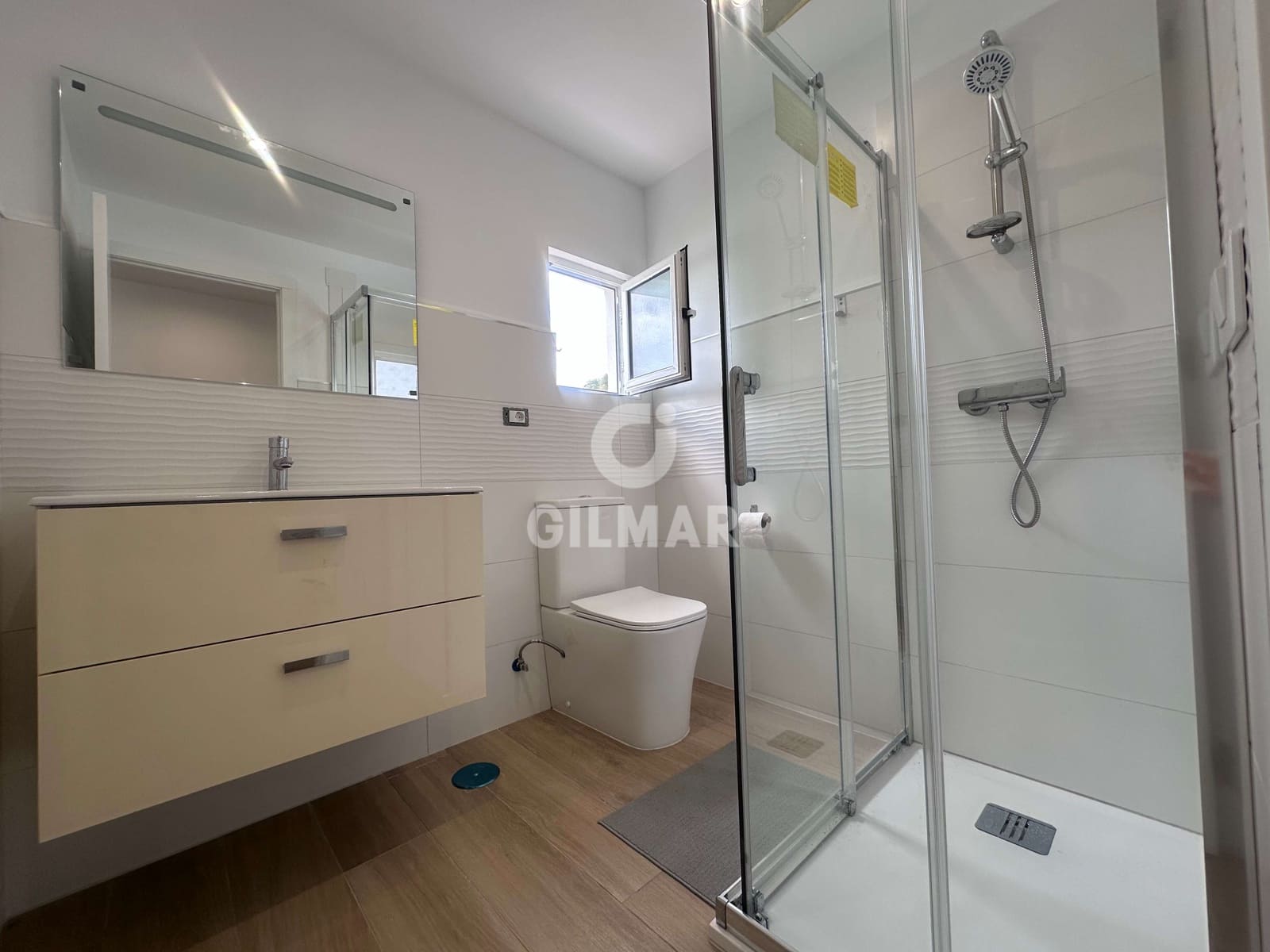 2 bedroom Flat for sale in Costa del Silencio with pool - € 239,000 (Ref: 9747385)