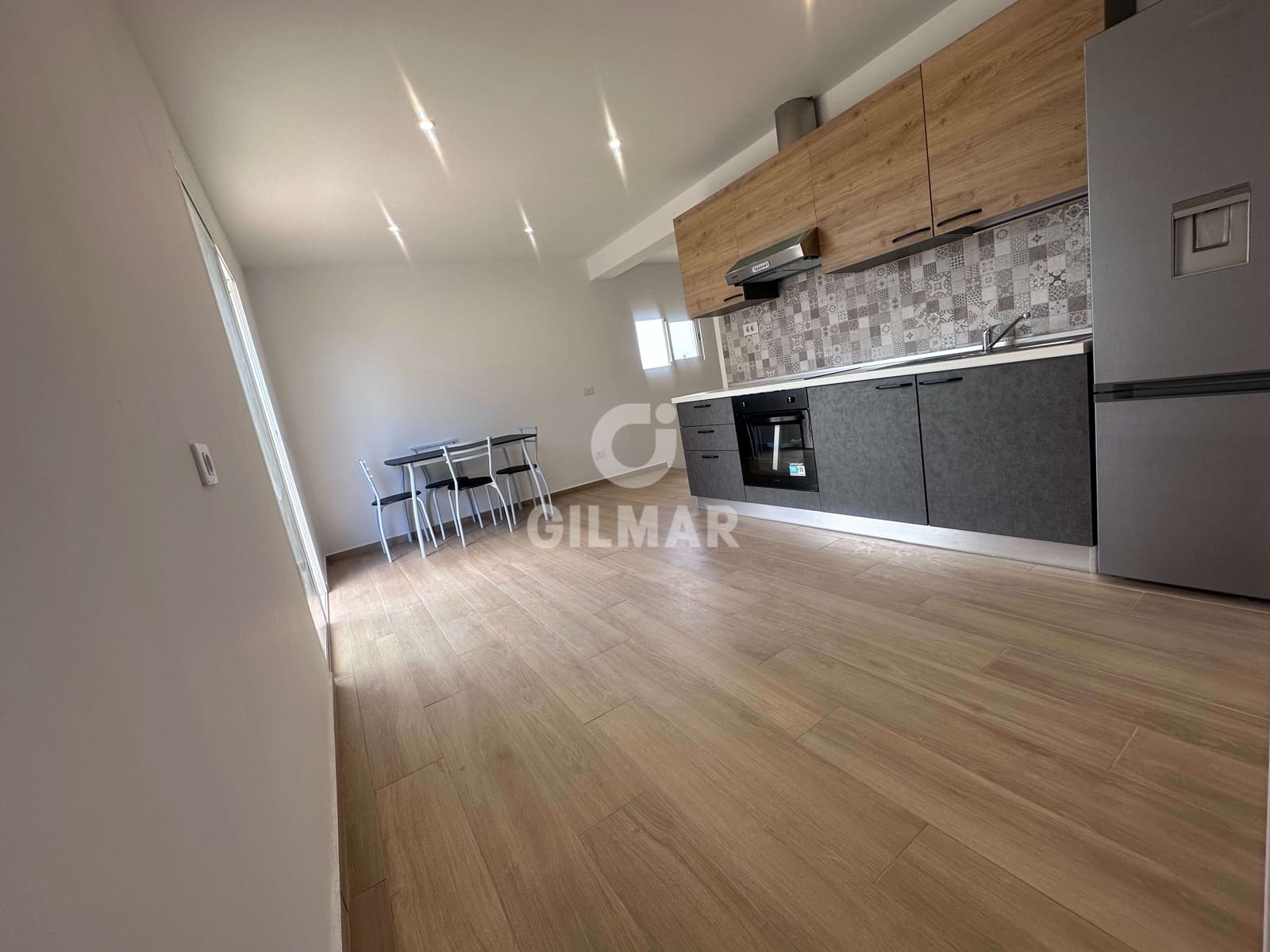 2 bedroom Flat for sale in Costa del Silencio with pool - € 239,000 (Ref: 9747385)