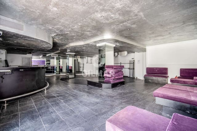 Erhverv til salg i Puerto Banus, Marbella - € 955.000 (Ref: 9747386)