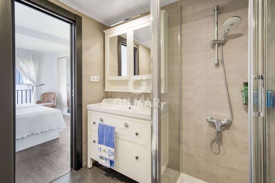 3 bedroom Penthouse for sale in Nueva Andalucia with pool garage - € 1,197,000 (Ref: 9747388)