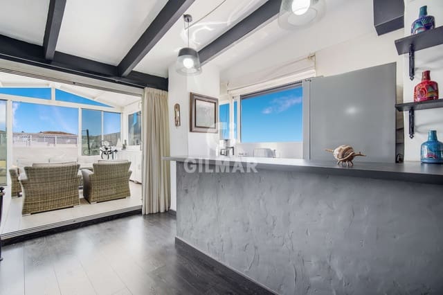 3 sypialnia Penthouse na sprzedaż w Nueva Andalucia, Marbella z basenem garażem - 1 197 000 € (Ref: 9747388)