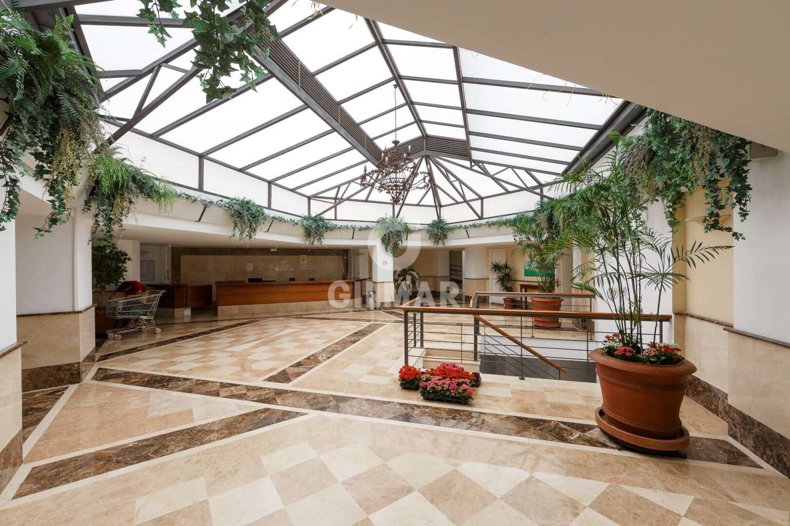 3 bedroom Penthouse for sale in Nueva Andalucia with pool garage - € 1,197,000 (Ref: 9747388)